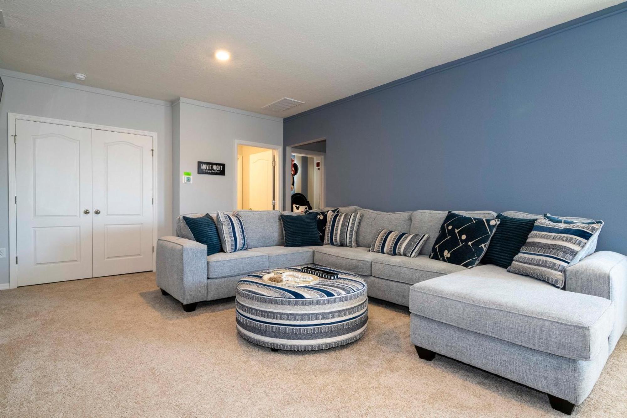 Stunning 5bd W/ Pool Close To @ Solterra 7829 Davenport
